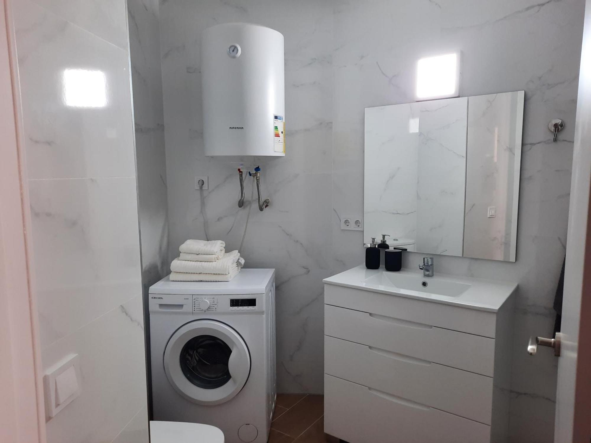 Apartamento Veramar En Фуeнхирола Екстериор снимка
